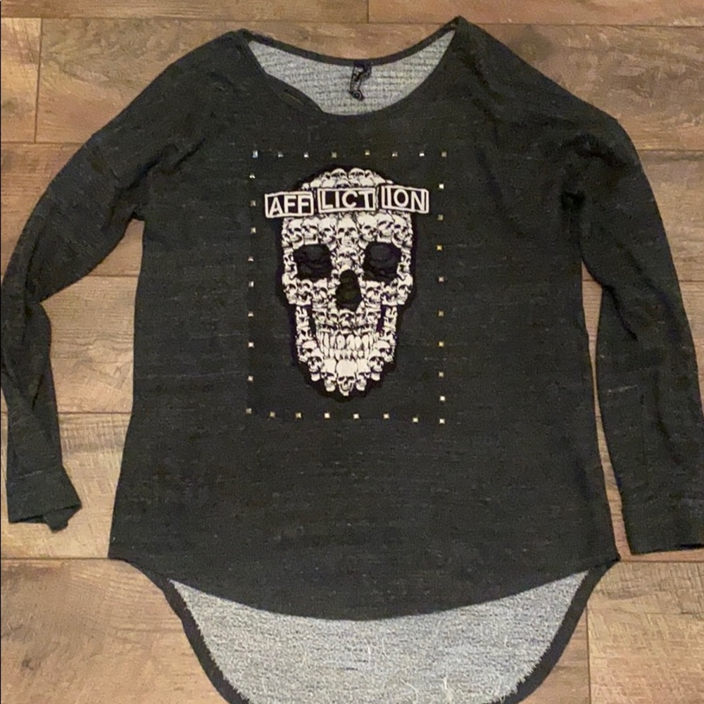 Women’s skull Affliction long sleeve size large